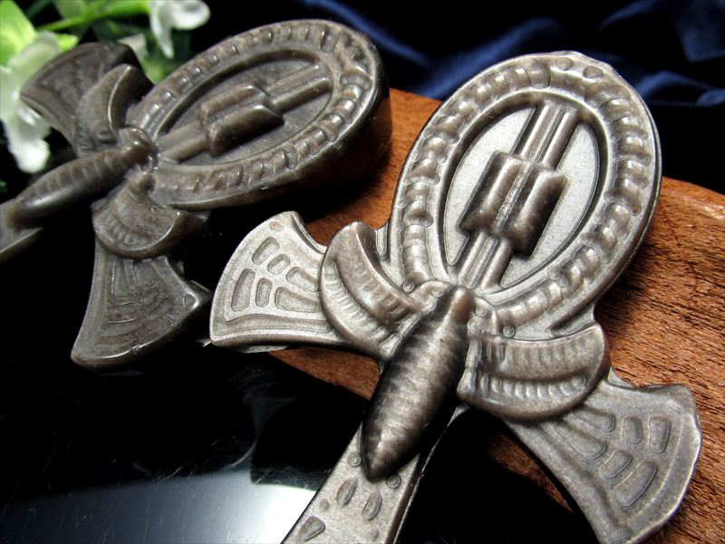 シルバーオブシディアン アンク エジプト十字 彫り置物 1個売り 最大幅約8cm 神秘的で気品ある白銀シラー 古来からの強力な守護石 生命の鍵 モチーフ