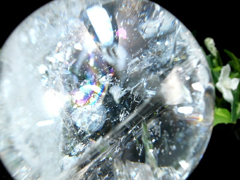 最良の虹 5A級 天然水晶 虹入り 丸玉 台座付 重さ370g φ63mm レインボー水晶 すべての浄化と純粋さの象徴 極上天然石 一点もの ブラジル産 パワーストーン