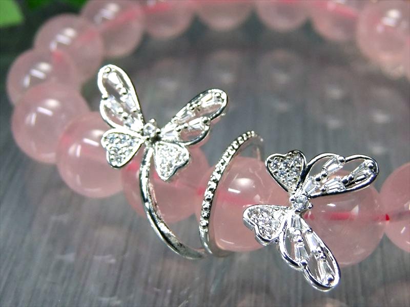 ブレスの作成などに使えるパーツ 蝶々 スパイラルデザイン アクセサリーパーツ 1個売り 最大長さ約36mm ジルコン付きでキラキラ 可憐なバタフライデザイン