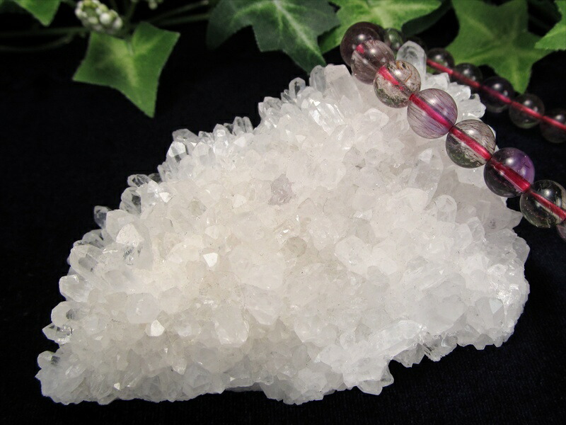 フローライト共生 四川省産 水晶 クラスター 幅95mm 重さ118g キラキラ 純白結晶 妖精が宿る石 一点もの 四川省産 パワーストーン 天然石