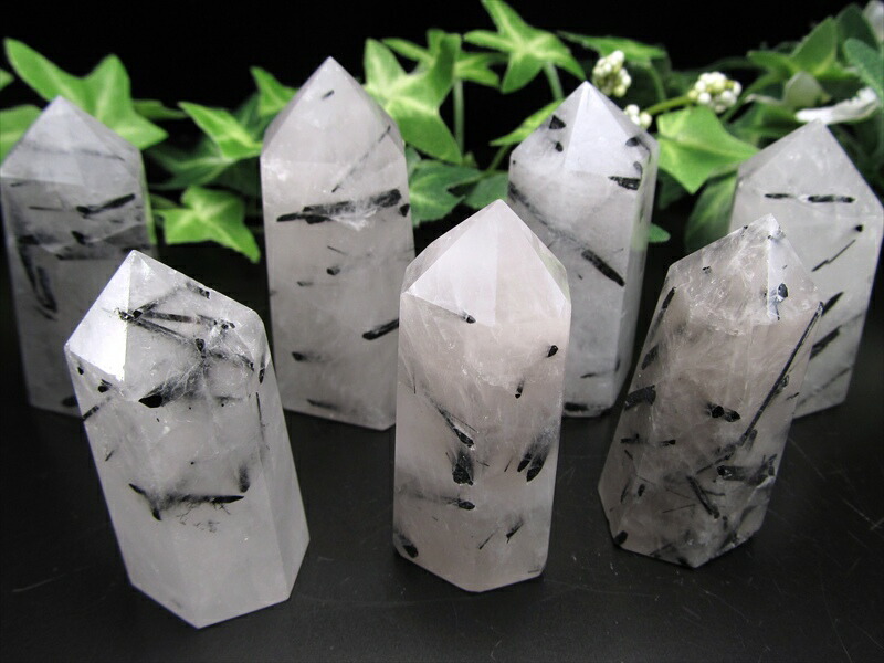 1個売り ブラックルチル クォーツ ポイント 重さ50g-60g 勝ち運ルチル 邪気払いの石 ブラジル産 パワーストーン 天然石