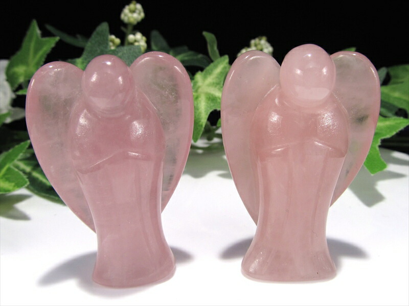 4A ディープローズクォーツ エンジェル彫り 約30-40g前後 恋愛運の象徴 インテリアに 風水グッズ 天使 置物 パワーストーン 天然石