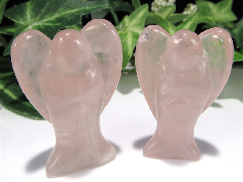 ローズクォーツ エンジェル彫り 1個売り 約15g-20g前後 恋愛運の象徴 インテリアに 風水グッズ 天使 置物 パワーストーン 天然石