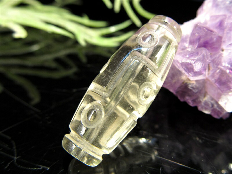 数量限定入荷 貴重天珠 リビアングラス 九眼天珠 長さ約28mm 重さ約3.7g エジプト政府採掘禁止 隕石由来のインパクトガラス