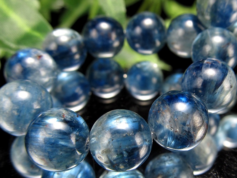 店頭展示中 4A 爽やかブルー カイヤナイトシリカ ブレスレット 9mm-9.5mm×21珠 美麗ブルー 独立心や探究心を強める石 一点もの ブラジル産 パワーストーン