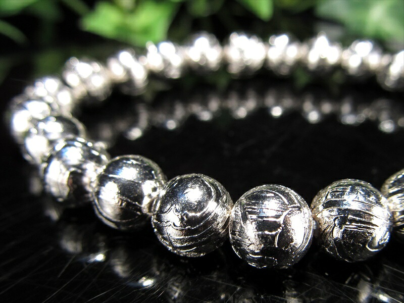 店頭展示中 鑑別書付属 希少レア 本物 ギベオン ブレスレット 8mm×24珠 45.2g 約4億5千万年前のミステリアスな宇宙から来た鉱物 1点物