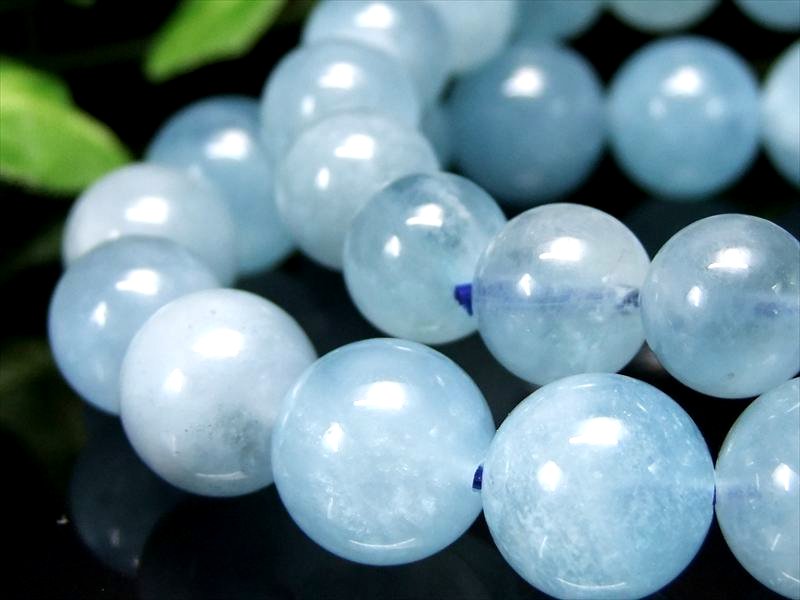 夏空 AA アクアマリン ブレスレット 約12mm×17珠前後 3月誕生石 ふんわり雲のようなインクルージョン 月の女神 ディアナ の石 3月の誕生石 ブラジル産