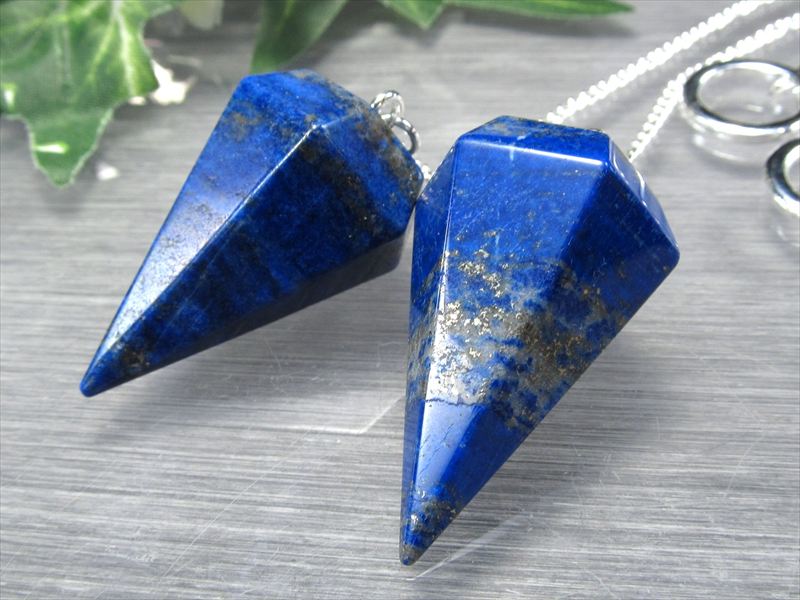 高品質 天然の濃色ブルー ラピスラズリ 6面カット ペンデュラム 1個売り 縦約35mm-38mm前後 チェーンの長さ約26.5cm リング付き ダウジングの必需品