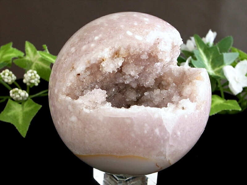 桜を思わせる花模様 笑口 桜瑪瑙 丸玉 置物 台座付 直径68mm 重さ363g ふんわりピンクカラー 1点物 マダガスカル産 パワーストーン 天然石