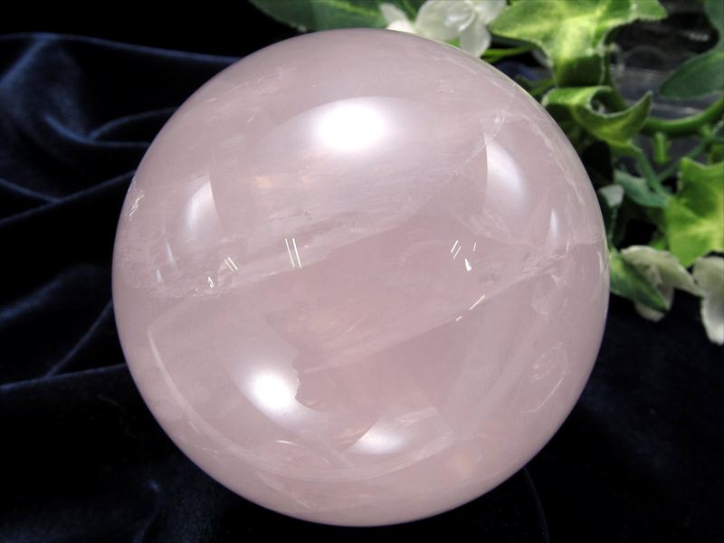 スター効果有り スターラベンダーローズクォーツ 丸玉 台座付 直径約60mm 重さ300g 癒しのラベンダーカラー 愛とやさしさの象徴 恋愛成就の石 一点もの
