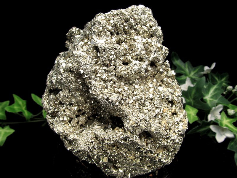 ギラリと光る 黄金のきらめき パイライト 黄鉄鉱 原石 専用木製台座付 高さ155mm 重さ 1637g 圧倒的なエネルギーを秘めた石