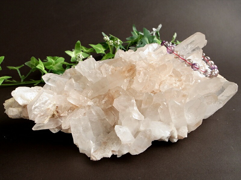 希少 ほんのりピンク『地球最後の秘境』ヒマラヤより直送 4A マニカラン産水晶クラスター 最大幅約232mm 重さ1490g キングオブクォーツ 稀少1点物