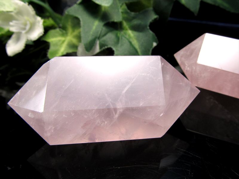 ローズクォーツ ダブルポイント 双剣 重さ40g-50g 1個売り 透明ピンクの紅水晶ポイント 中には虹入りも パワーストーン 天然石