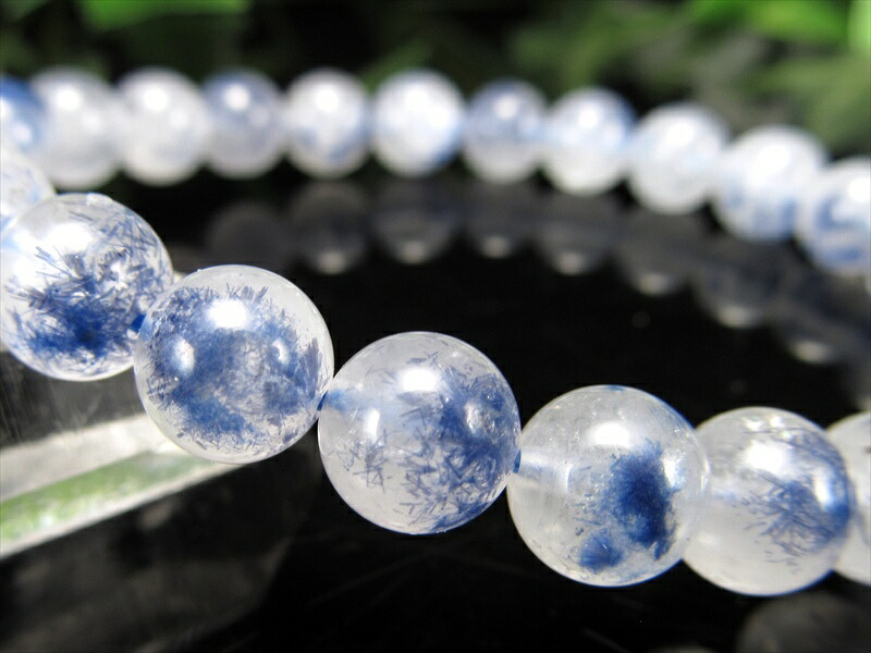 水晶に咲く群青の花 4A デュモルチェライト イン クォーツ ブレスレット 7.5mm-8mm×24珠 ロイヤルブルーガーデン クォーツ 超透明 一点もの ブラジル