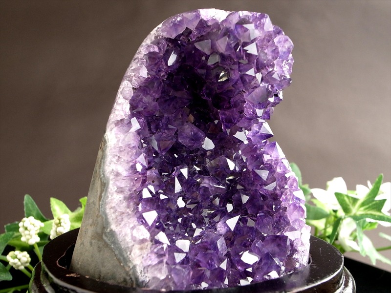 濃い紫 5A アメジスト クラスター スタンドタイプ 高さ113mm 重さ488g 愛の守護石 紫水晶 1点物 ウルグアイ産 パワーストーン 天然石