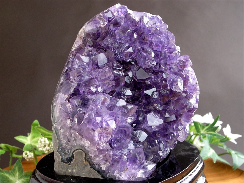 3A アメジスト クラスター 専用木製台座付 高さ138mm 重さ951g 極上 美結晶 愛の守護石 紫水晶 天然石 1点物 ブラジル産 パワーストーン 天然石