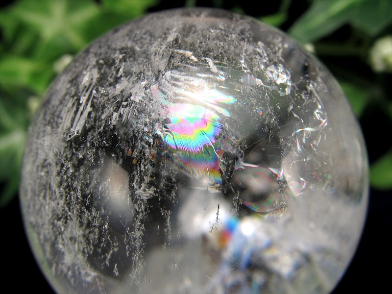 天然水晶 虹入り 丸玉 台座付き φ46mm 重さ 135g レインボー水晶 すべての浄化と純粋さの象徴 極上天然石 一点もの ブラジル産 パワーストーン 天然石