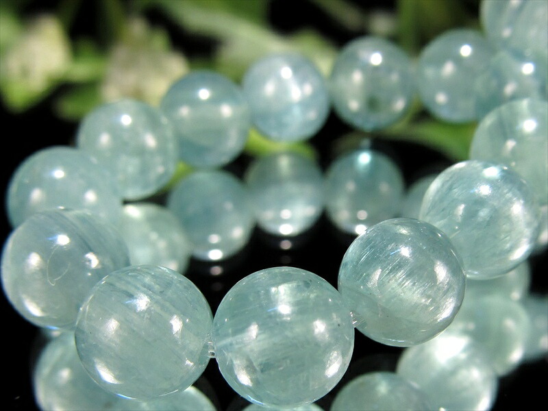 希少 天然グリーンカラー AAA+ グリーンカイヤナイト 藍晶石 ブレスレット 7mm-7.5mm×26珠 流れるシラー効果 美しい多層結晶の輝き 勇気を与える石 一点物