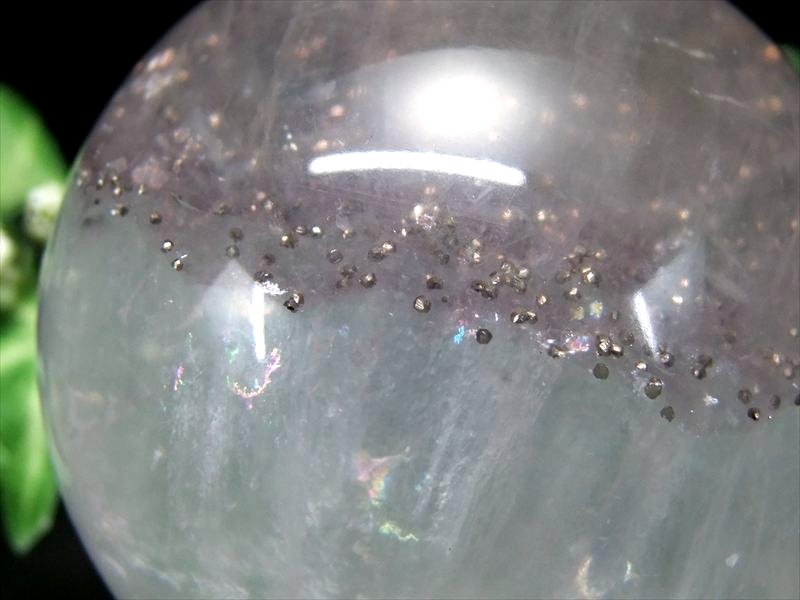 激レア・虹入り パイライトインフローライト 丸玉 台座付 直径約62mm 重さ約400g 天才の石 整然と並ぶパイライト 一点物 蛍石 アメリカ合衆国イリノイ州産