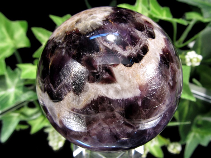 くっきり結晶 シェブロン アメジスト 丸玉 直径54mm 重さ212g くっきり山模様 愛の守護石 癒しと安らぎの石 一点もの 紫水晶 ブラジル産 パワーストーン