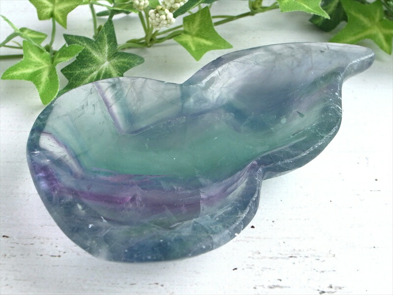 小物が浄化できる小皿 フローライト 小皿 置物 重さ250g そのまま飾っても可愛い ブラジル産 パワーストーン 天然石