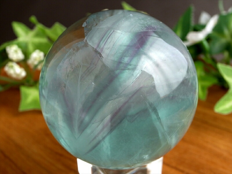 グラデーションが美しい レインボー フローライト 丸玉 台座付 直径 48mm 重さ 198g パープルフローライト 天才の石 つやつや光沢 一点物 蛍石 アメリカ産