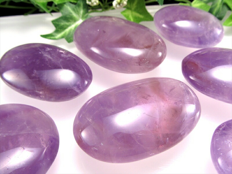 アメジスト ホットストーン型 タンブル 1個売り 重さ約50g-60g 優しい発色のラベンダー シトリンが混ざったアメトリンタイプも 紫水晶 ブラジル産