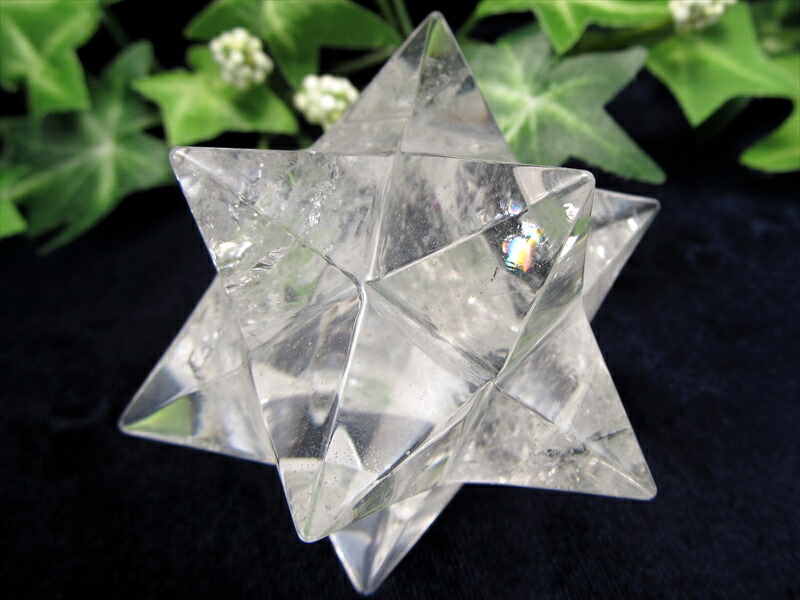 店頭展示中 超希少レムリアンシード贅沢使用 水晶 アステロイド 小星型12面体 置物 最大幅約62mm 重さ101g 五芒星と六芒星と正十二面体を兼ね備える