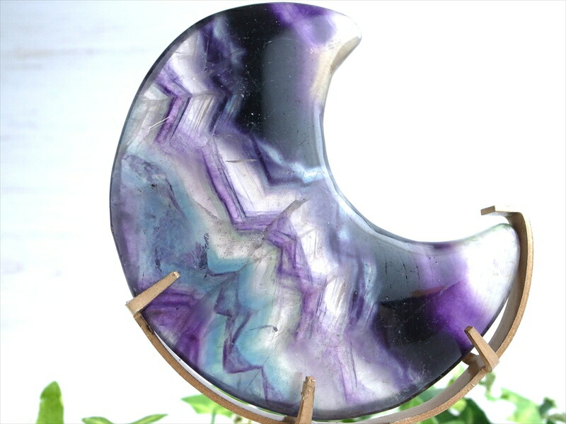 マルチカラーフローライト クレセントムーン 三日月型 置物 重さ約229.9g 心身のバランスを正常に保ち自然体へと導く石 インテリアや贈り物に アメリカ産