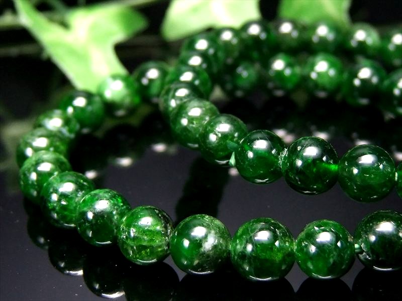 クロムダイオプサイト ブレスレット 8mm-8.5mm×23珠前後 艶感のある美しい結晶質 自然の癒しを感じる深緑色 知恵と叡智の石 ロシア産 パワーストーン 天然石