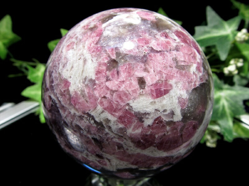 新種のペグマタイト ユニコーンストーン 丸玉 置物 直径67mm 重さ 420g レピドライトやピンクトルマリン・スモーキークォーツの共生