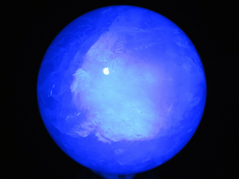 高品質 蛍光 グリーン フローライト 丸玉 台座付 直径62mm 重さ425g 大人気丸玉 天才の石 つやつや光沢 一点もの 蛍石 アメリカ産 パワーストーン 天然石