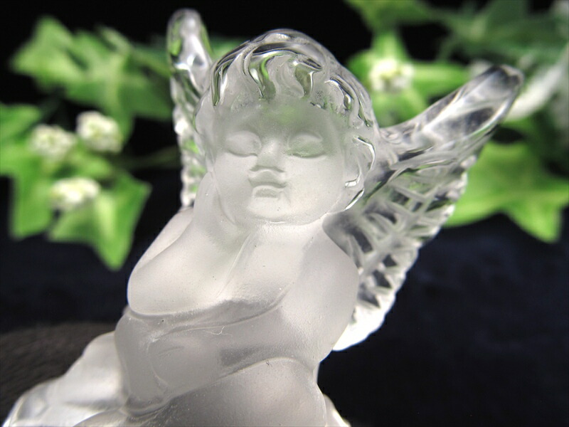 天使の微笑み ベビーエンジェル 天然 水晶彫刻置物 高さ約60mm 重さ約64.5g 幸福を運ぶ天使モチーフ 手のひらに収まるお手頃サイズ インテリアや贈り物に