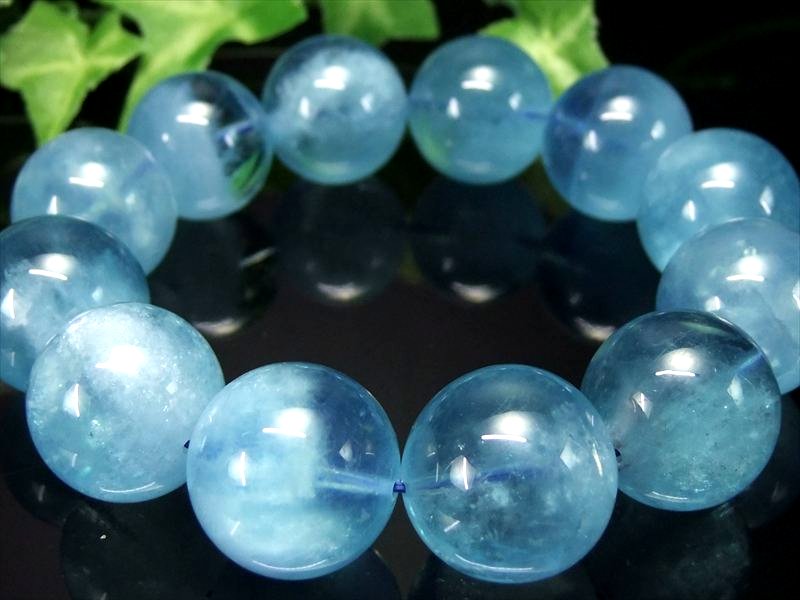 店頭展示中 雲の浮かぶ夏空 巨大 4A エンジェルクラウド アクアマリン ブレスレット 18mm-19mm×12珠 3月誕生石 海の守護石 美しい若さと幸せな喜びの象徴
