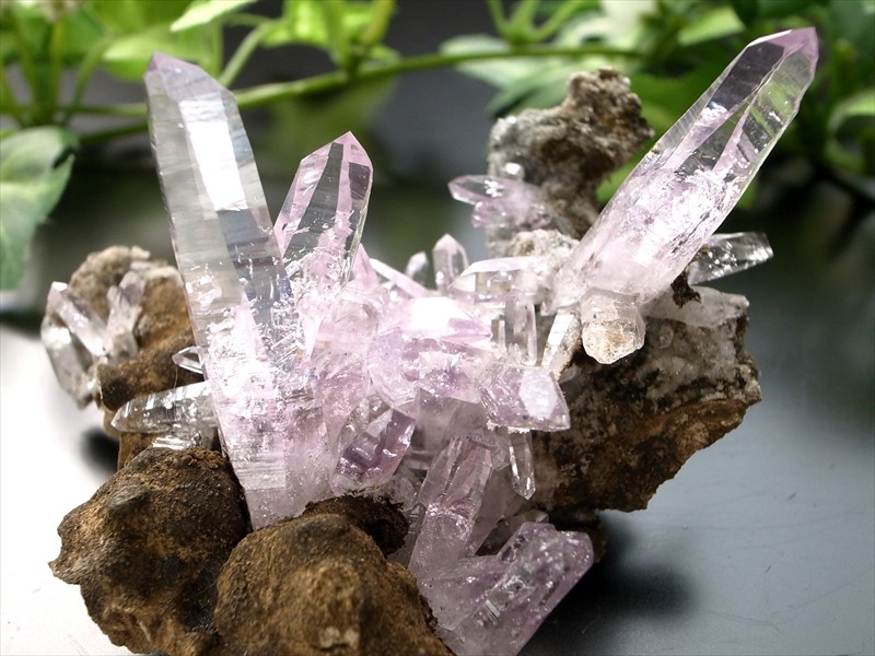 世界で最も美しいアメジスト ベラクルスアメジスト結晶原石 最大幅 60mm 重さ 52g 採掘鉱山が閉山 特徴的な結晶形状 女神の宿るアメジスト 極上1点物