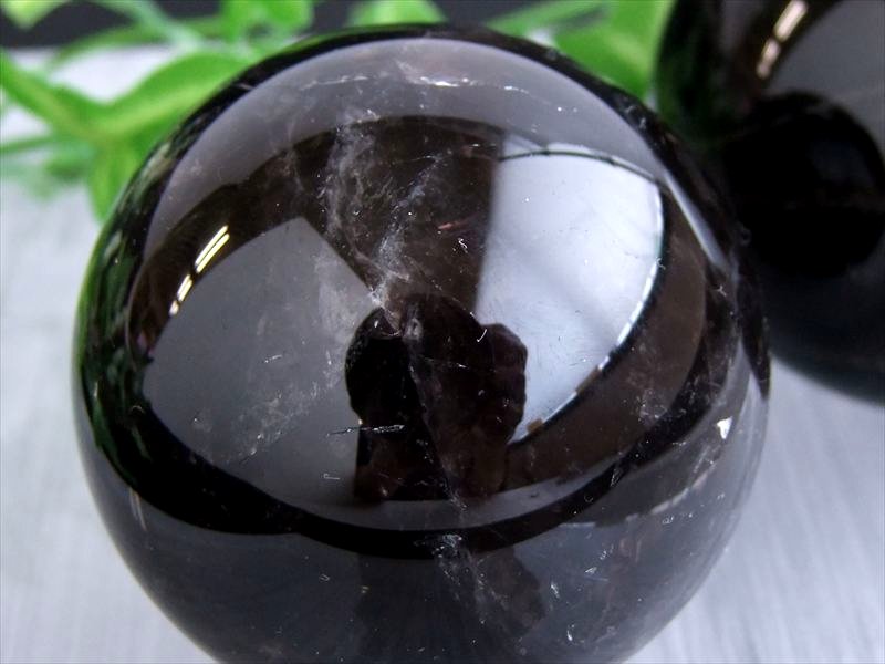 3A 黒水晶 モリオン 丸玉 置物 1個売り 直径約26mm-28mm 大人気 モリオンスフィア 魔除け 厄除けの黒い水晶 チベット産 パワーストーン 天然石