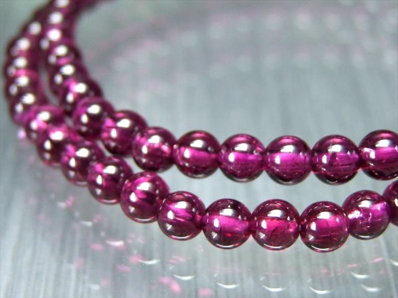 限定2本 これぞロードライト S級 ロードライトガーネット ブレスレット 4mm-4.5mm×44珠 魅惑のワインレッドカラー 真実の愛の石 歴史上最も古い宝石のひとつ