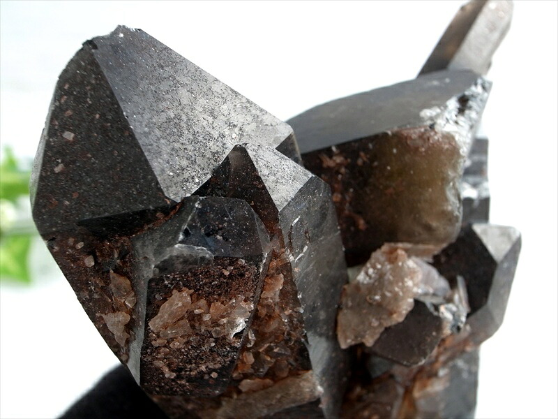 天然の黒光り 天然 黒水晶 モリオン クラスター原石 重さ534g 最大幅約130mm 大自然の力強さを感じる漆黒の水晶 最強の魔除け・邪気払いの石 1点物