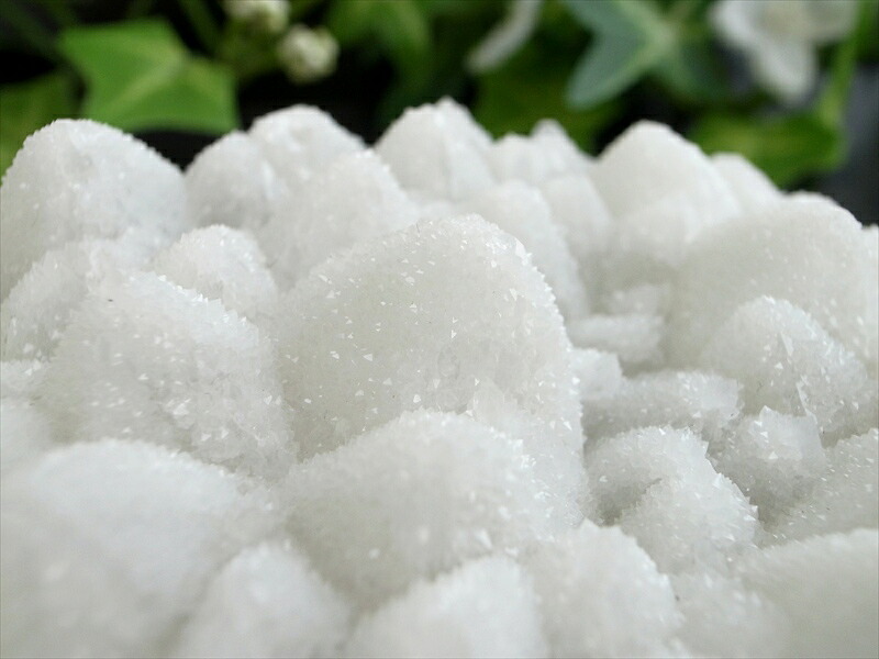 新雪の様なキラキラ スノーホワイト ドゥルージーキャップ クォーツ クラスター 最大幅104mm 重さ352g 氷の様なキラキラドゥルージー結晶 無数のポイント群生