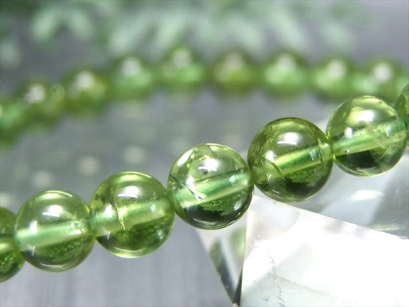 4A+ ペリドット かんらん石 ブレスレット 6mm-6.5mm×29珠 澄み切ったオリーブグリーン 女神ペレの涙 夫婦円満の石 8月誕生石 一点物 ミャンマー産 bl-p-g