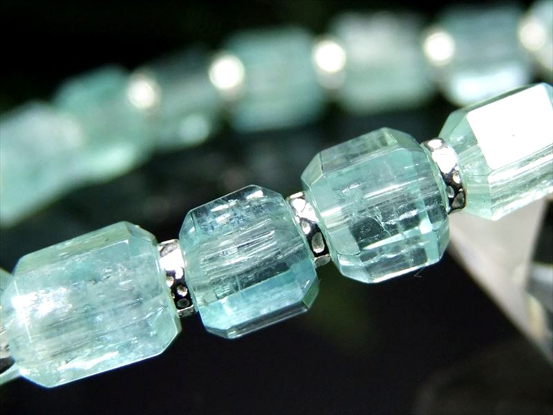 激レア 全珠結晶 S級 結晶 アクアマリン ブレスレット 幅5mm-7mm×22珠 3月誕生石 海の守護石 美しい若さと幸せな喜びの象徴 月の女神『ディアナ』の石