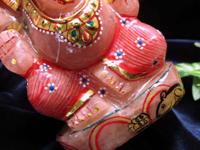 豪華22金カラー彩色タイプ ローズクォーツ ガネーシャ彫り置物 高さ約