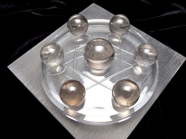 高波動】虹入り茶水晶スモーククォーツ七星陣 × 白水晶台座浄化・魔
