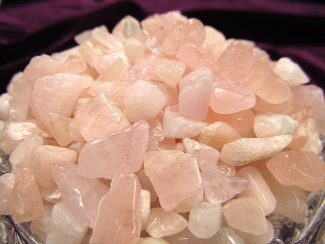 ハイクオリティ さざれ 透明感あり ピンク モルガナイト(ピンクアクア 