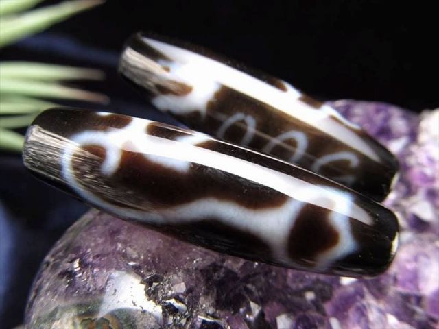天然石 三十三眼天珠 三眼天珠(さんがんてんじゅ) ライス14×10×10mm グリーン