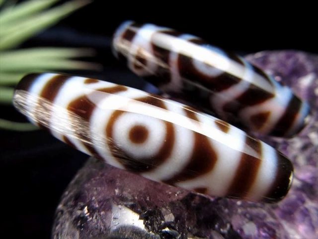 A至純天珠 金剛蓮花三眼天珠 こんごうれんかさんがんてんじゅ サイズ:約37mm-39mm 1個売り 極上 天然石 ビーズ パワーストーン te-p パワーストーン 天然石