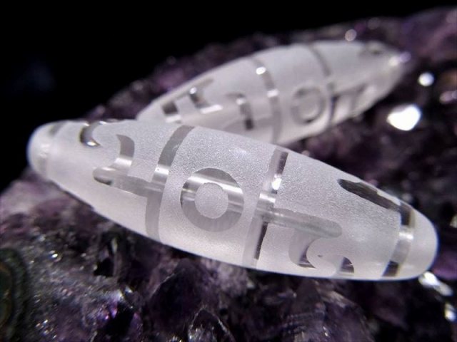 水晶天珠 蓮師法器天珠 れんしほうきてんじゅ 最大長さ約37mm前後 1個