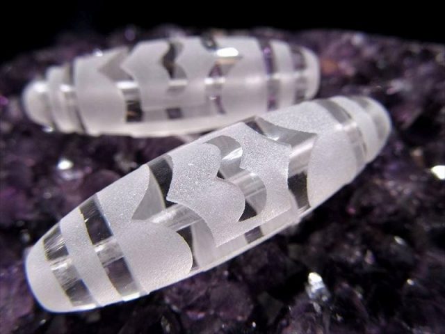 水晶天珠 大鵬鳥天珠(たいほうちょうてんじゅ) 最大長さ約36mm