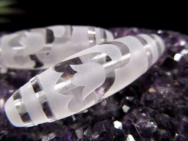 水晶天珠 水蓮花天珠 すいれんかてんじゅ 最大長さ約37mm前後 新デザイン1個売り 病魔退散・美容健康・ストレス解消・心身健康 クリスタル製 パワーストーン