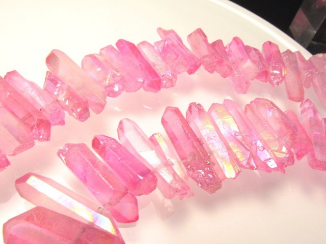 縦約15-30mm 水晶 ナチュラルポイント連 ピンクオーラ フロスト